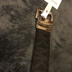 💲SOLD💲NWT Michael Kors Reversible Belt